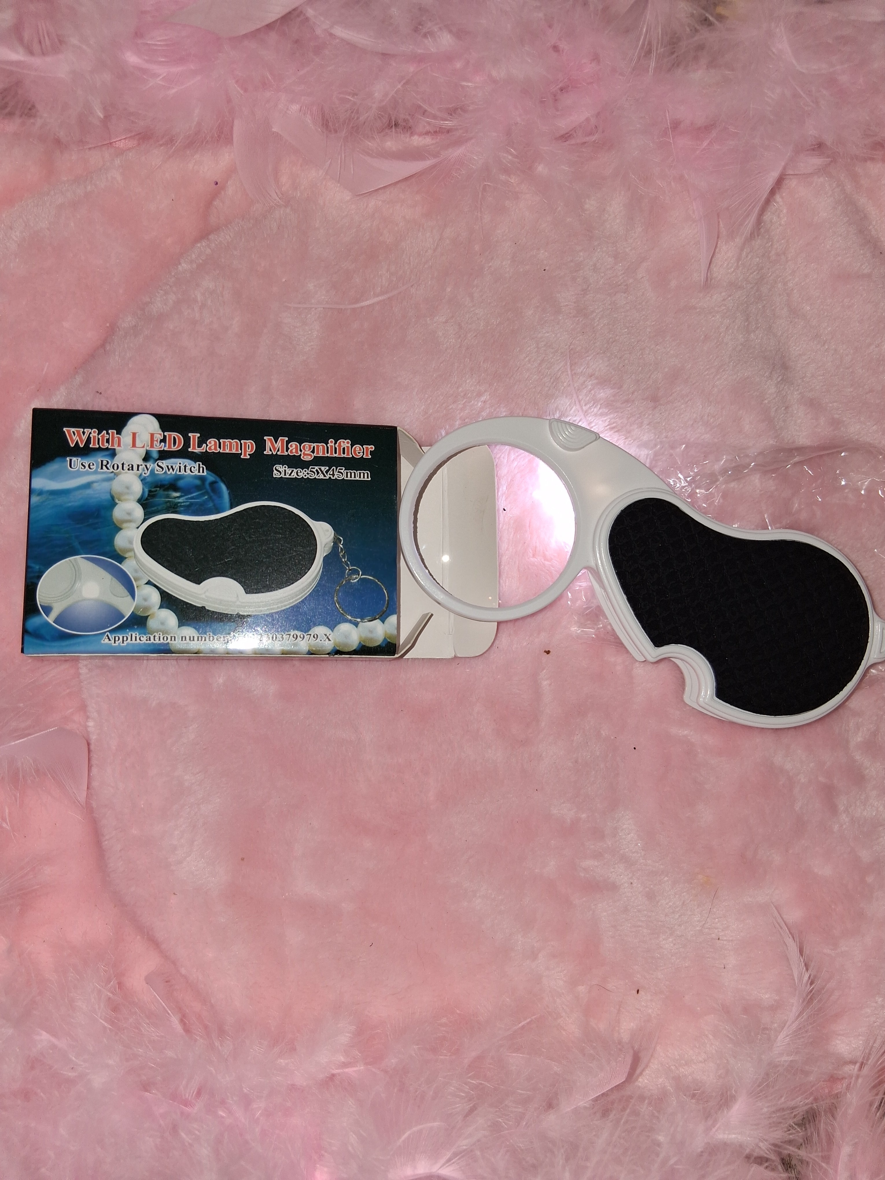 New Keychain Magnifier With Light